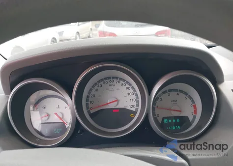 2010 Dodge Caravan z USA, uszkodzony, nr VIN 2D4RN4EEXAR497476